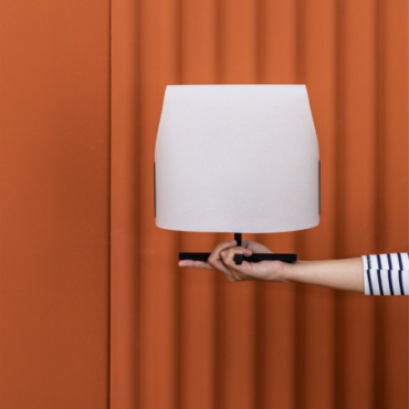 Lampe à poser LUANG beige petite